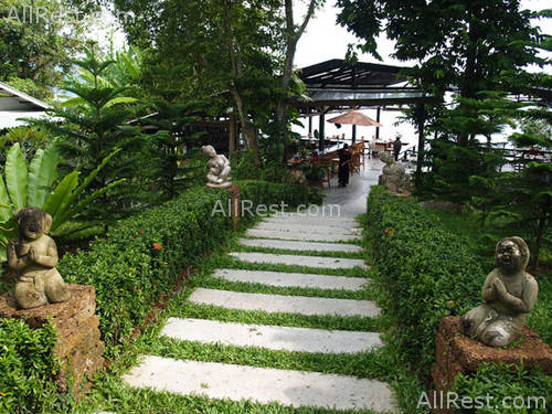 Secret Cliff Resort 6